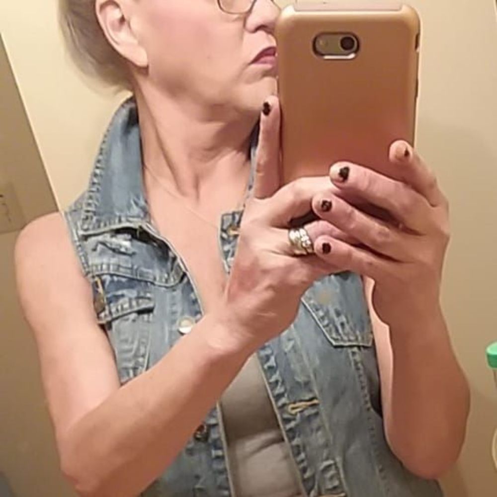 Meet your Posher, Cynthia g